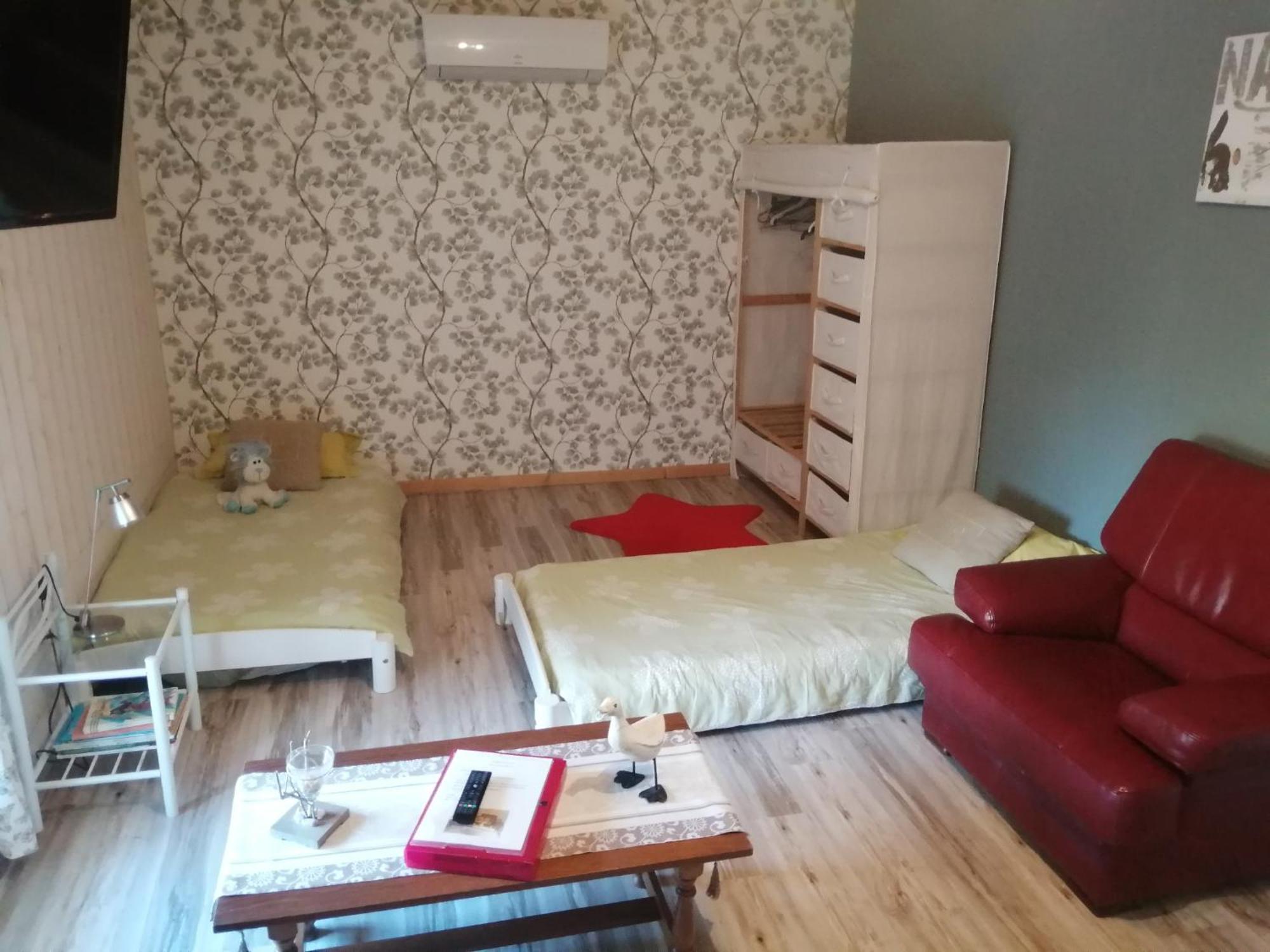 Bed and Breakfast Les Tourterelles Chabournay Экстерьер фото