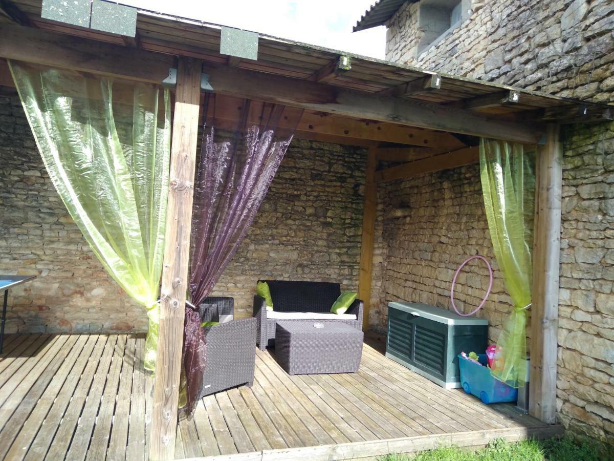 Bed and Breakfast Les Tourterelles Chabournay Экстерьер фото